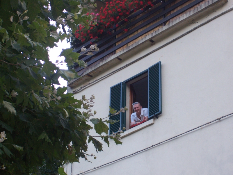  Image name: Estate051.jpg 
 width: 801 pixel 
 height: 602 pixel 
 Size: 369299 bytes 
 Click to enlarge 